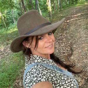 Meet your Posher, Trina